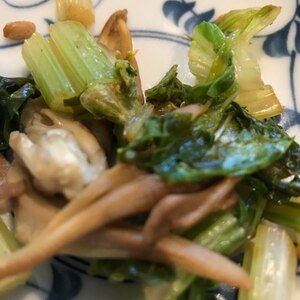 舞茸とセロリの炒め物